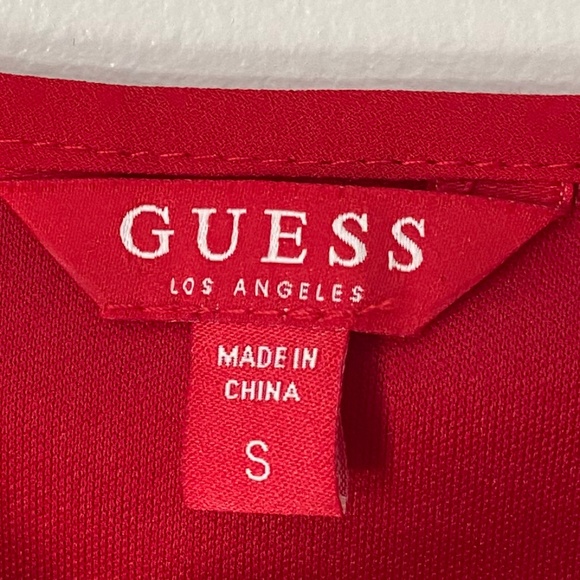 NEW Guess Red Smocked Crop Top - Picture 6 of 7